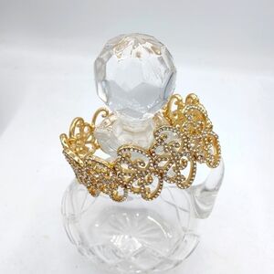 Goldtone and Rhinestone Stretch Bracelet • New